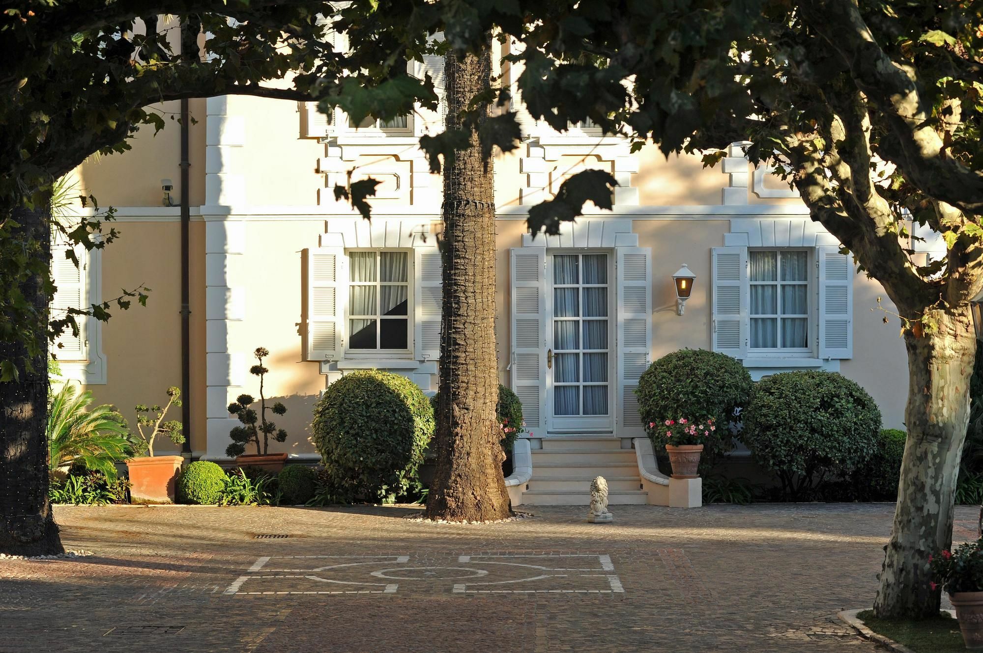 Hotel La Residence De La Pinede Saint-Tropez Exterior foto